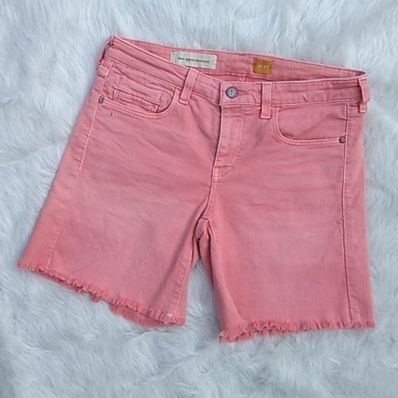 Anthropologie Pants - Anthropologie raw hem Coral pilcro shorts